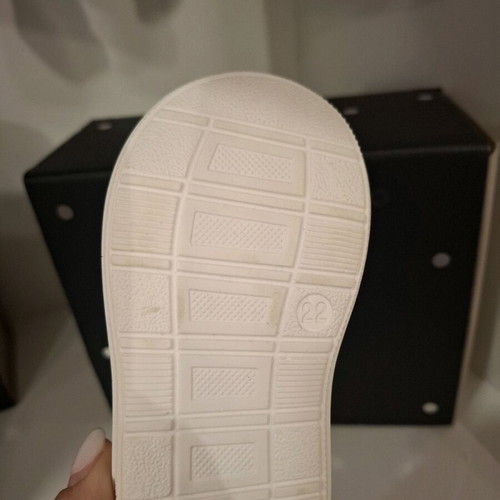 Babywalker sneakers shoes size 22 used