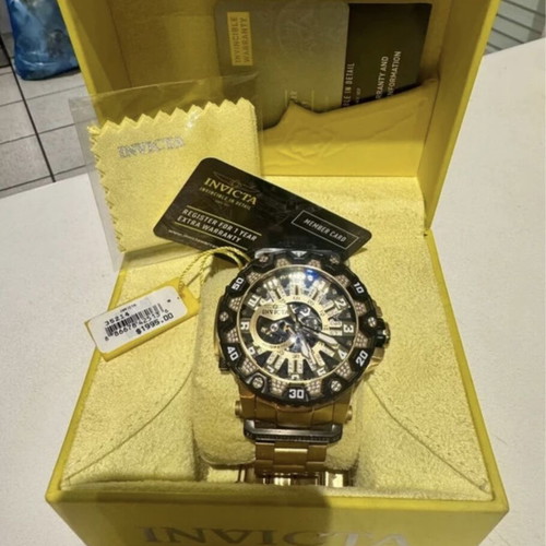 Invicta speciality diamond watch new, gold color, waterproof