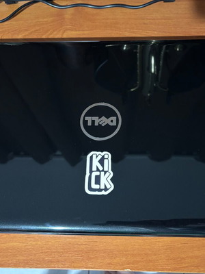 Dell Inspiron 15 5567 laptop i7, 16GB RAM, 256GB SSD, Radeon 4GB, Full HD