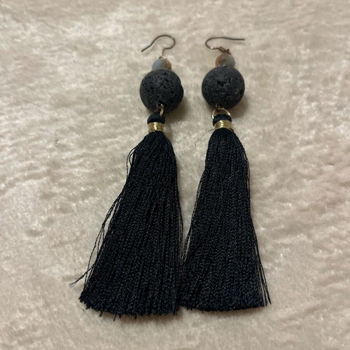 Dangling earrings like new, black
