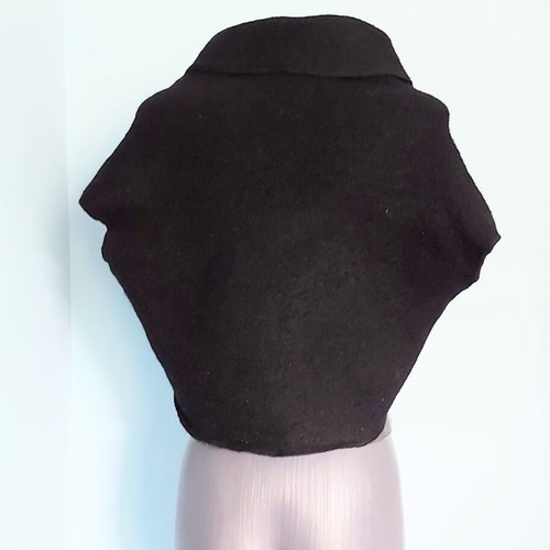 Silkwear wool vest top, short raglan sleeves, button closure