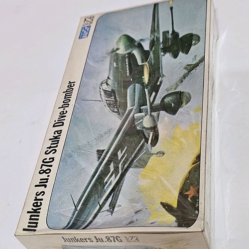 Vintage Junkers Ju-87G Stuka 1/72 model kit FROG like new