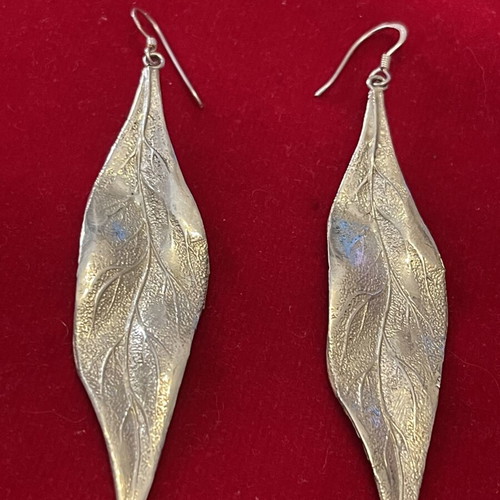 Silver 925 leaf earrings used