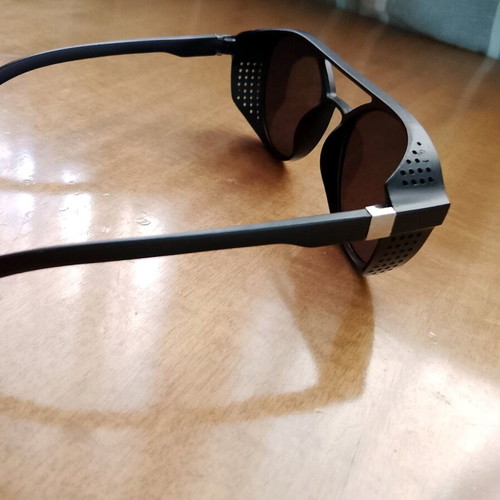 Black men's sunglasses, like new, never worn