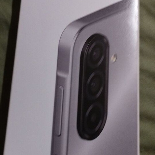 Samsung Android smartphone new, 128GB, silver