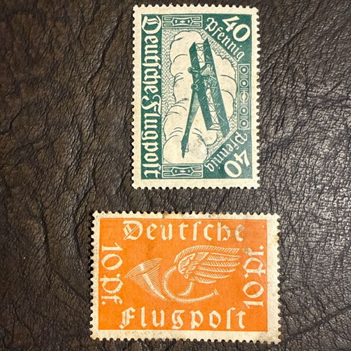 Deutsche Flugpost collectible stamps, mint condition, set of 2