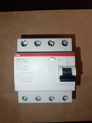 ABB FH204 AC Four-Pole Residual Current Switch like new