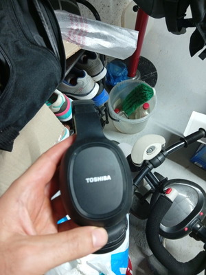 Безжични слушалки употребявани с Bluetooth връзка