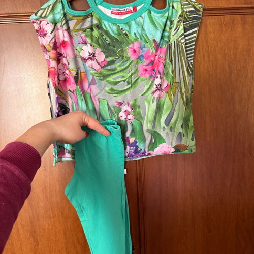 Summer set for girl 3-4 years Benetton and Mini Raxevsky like new