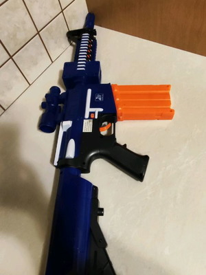 Automatic toy gun used