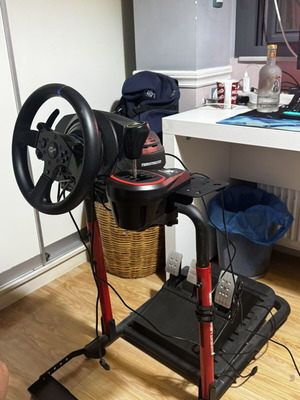 Thrustmaster T300 RS GT Edition sim racing setup σαν καινούργιο με TH8S λεβιέ και βάση Next Level Racing