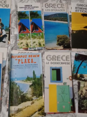 Τουριστικός οδηγός Ελλάδος 1977 μεταχειρισμένη έκδοση με χάρτες και πληροφορίες