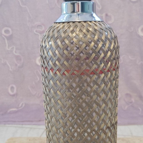 Siphon vintage used glass with metal mesh and chrome head