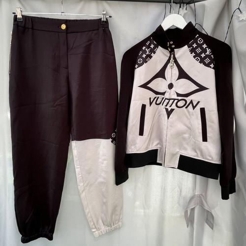 Louis Vuitton sports set used, size L, black and white