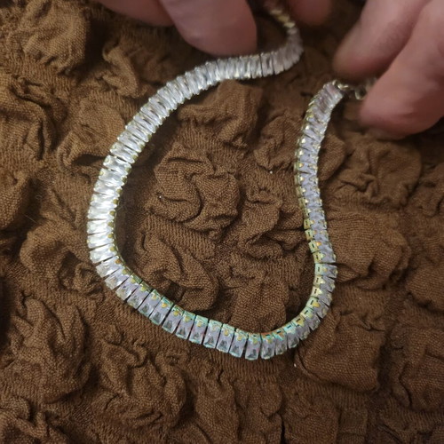 Necklace used, silver color