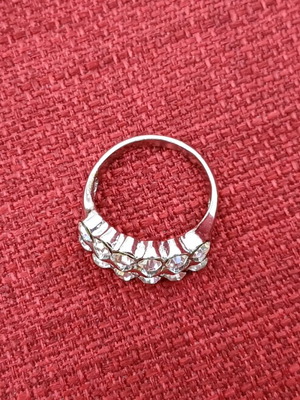 Ring with strass like new, silver