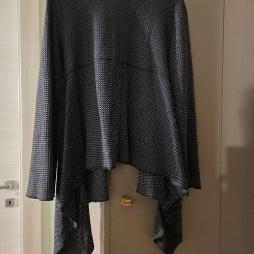 Attrattivo gray cardigan used, herringbone pattern, size L