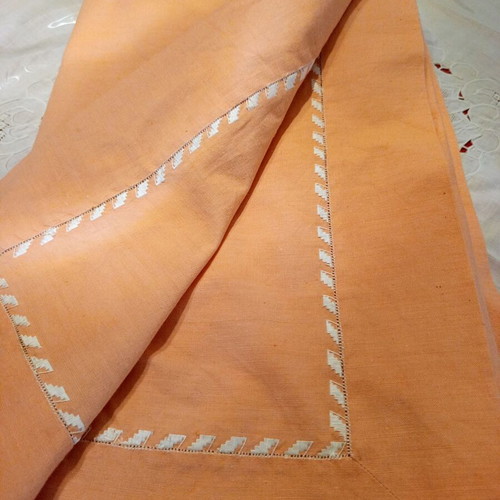 Set of 2 orange tablecloths like new, large size 215x187 cm
