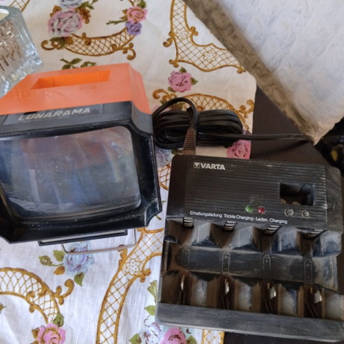 Vintage Slide Viewer 35mm Lunarama and Varta Battery Charger used