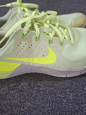 Nike Metcon 2 Mens Trainers like new, size 44