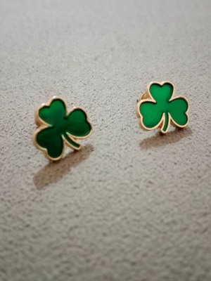 Panathinaikos Shamrock Earrings new