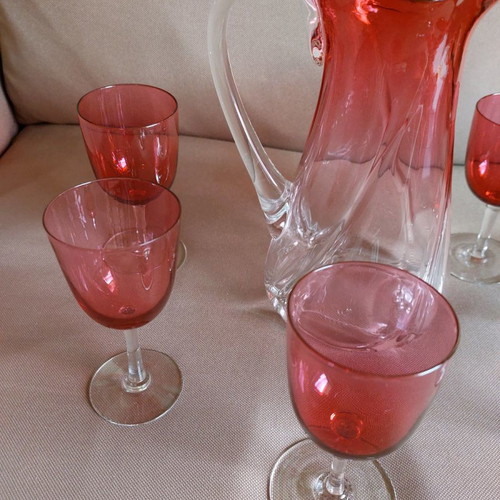 Grantbury crystal pitcher and 7 wine glasses used, dark pink, France