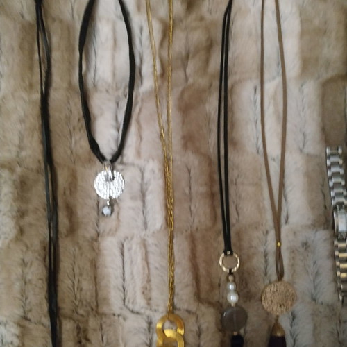 Necklaces pack of 10 new and handmade pieces