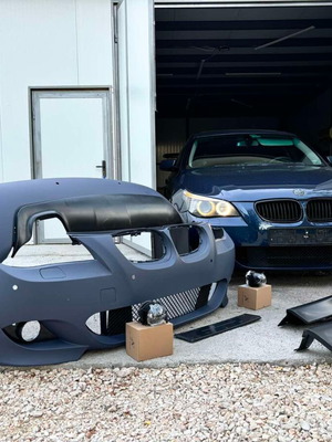 Προφυλακτήρες M για BMW E60 E61 καινούργιοι, σετ με γρίλιες και βάσεις αισθητήρων