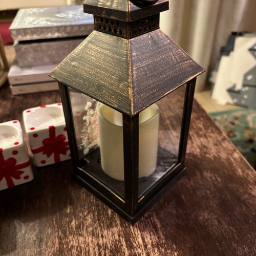 Christmas lantern and tealight holders like new