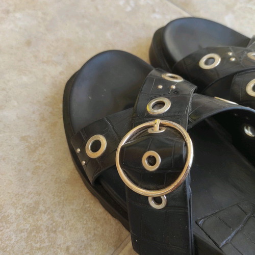 Shoes used sandals with strap, size 39, black