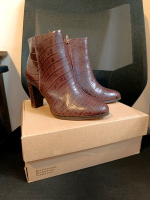 Clarks ankle boots used, size 38, burgundy, 8 cm heel