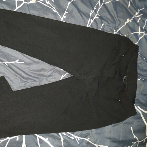 Black leggings like pants with pockets used, size L