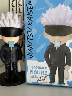Jujutsu Kaisen Deformed Gojo Satoru V2 figure with box