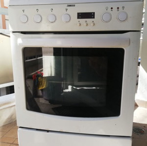 Κουζίνα Zanussi
