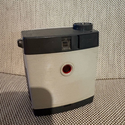 Kodak Brownie Fiesta R4 camera vintage used, collectible