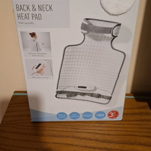 Silver Crest Back and Neck Heat Pad new