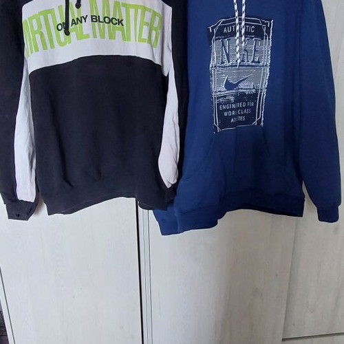 Men's hoodies like new, size M-L, black and blue, set of 2