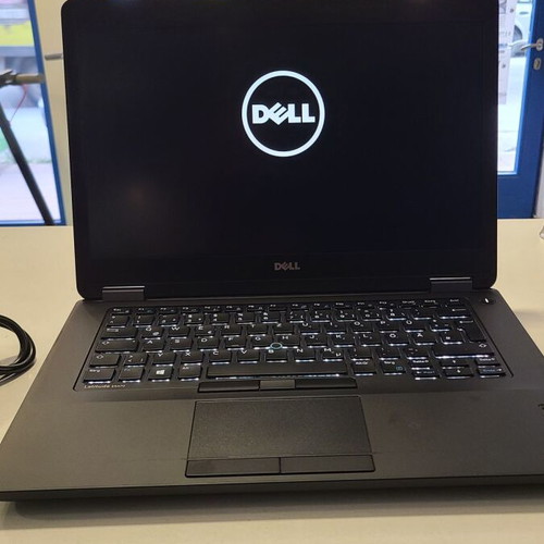Dell Latitude 5470 14inch i5 laptop like new, 8GB RAM, 256GB SSD, Windows 11 Pro
