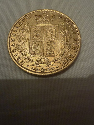 Χρυσή λίρα θυρεός 1857, 22 καρατίων, 8 γραμμαρίων
