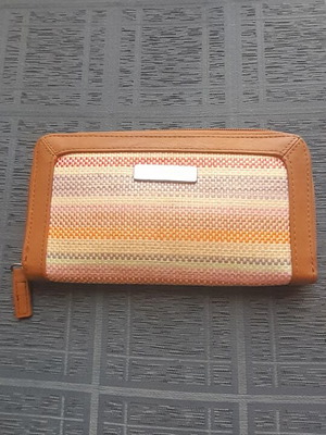 Women's large wallet with straw and leatherette, like new