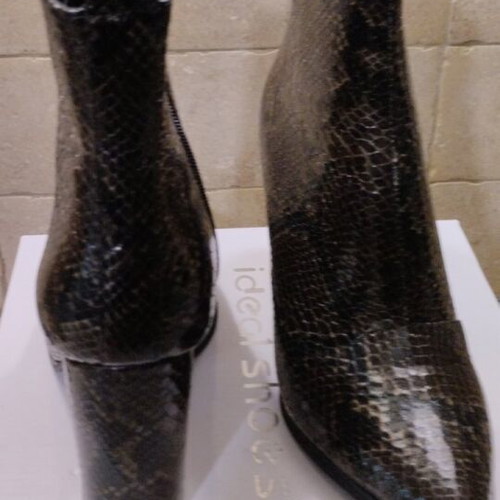 Women's ankle boots with square heel like new Black Snake size 37