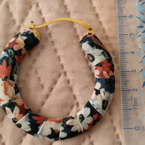 Floral Hoop Earrings like new, dark blue fabric
