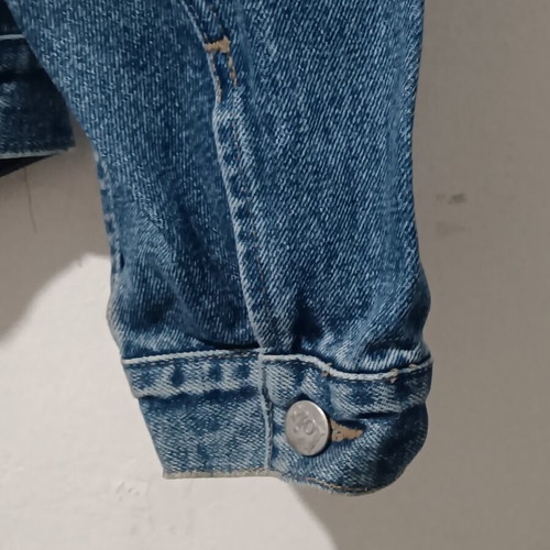 Lois denim jacket and Springfield shirt like new