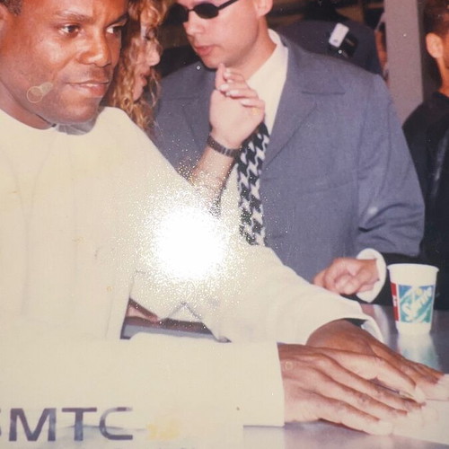 Carl Lewis Autographed Card used, genuine signature
