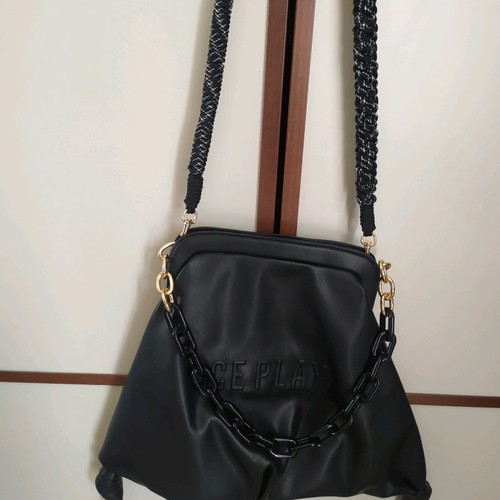 Ice Play women's shoulder bag used with braided strap and chain