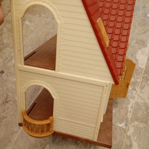 Sylvanian Families The Country House with Red Roof like new