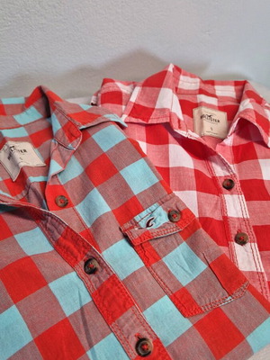 Hollister shirts set of 2 like new, size S, white and red