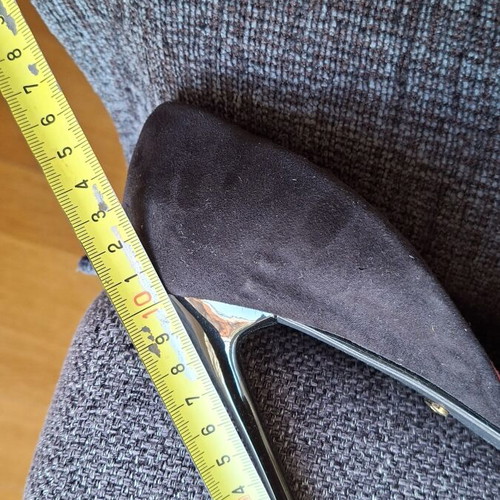 Ideal Shoes black suede high heels like new size 37