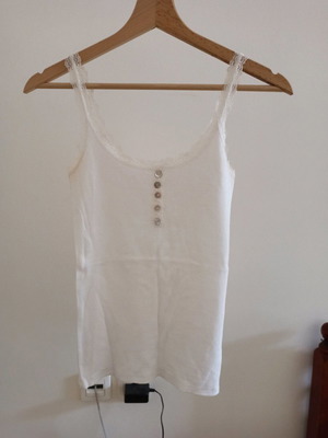 Women's blouse new with lace and buttons, size S, white