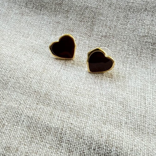 Heart-shaped earrings in burgundy with gold detail new